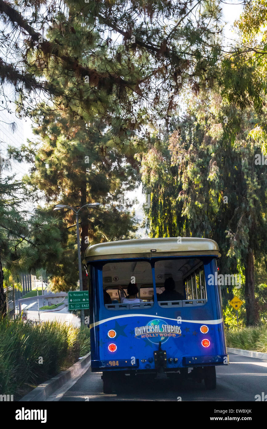 L'Universal Studios tour bus à Los Angeles en Californie Banque D'Images
