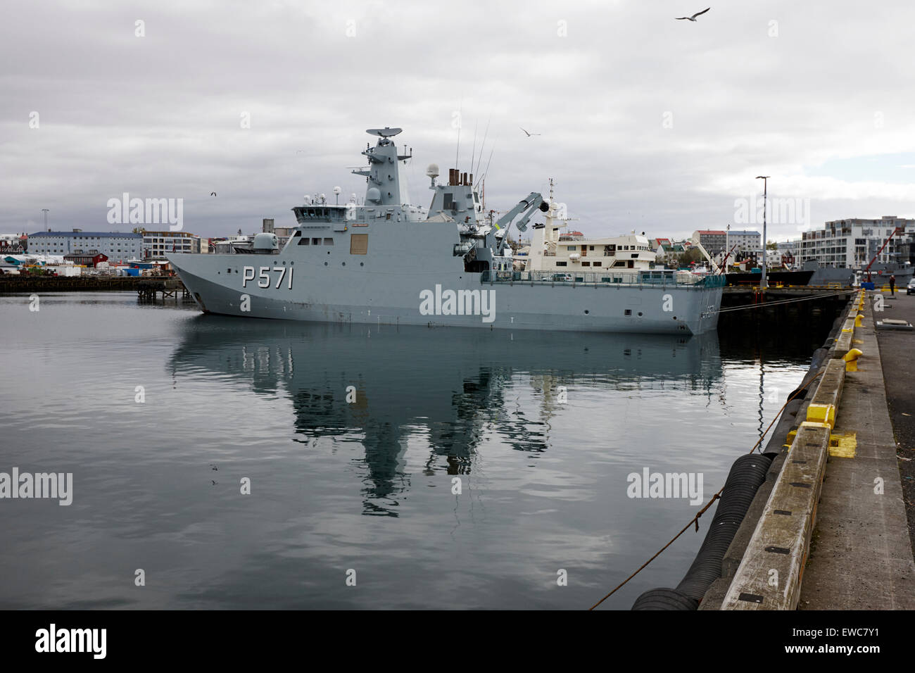 HDMS Ejnar Mikkelsen P571 de la marine royale de Danemark Islande Reykjavik navire de patrouille Banque D'Images