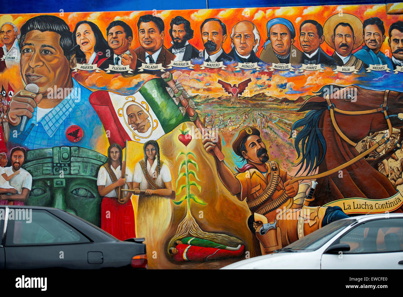 La murale Toltecas en Aztlan à Chicano Park, Barrio Logan, sous le San Diego-Coronado Bridge, San Diego, Californie Banque D'Images