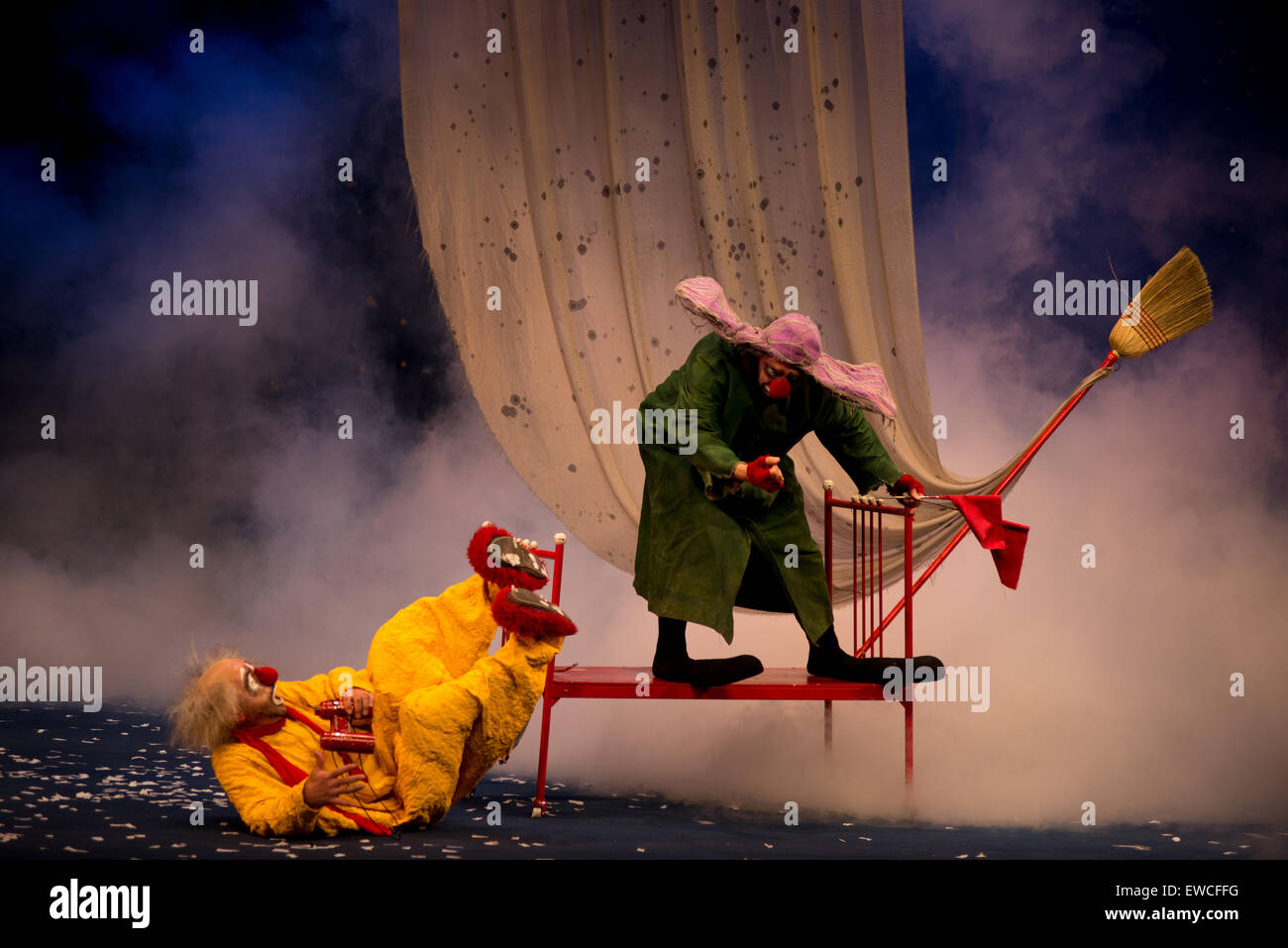 Slava's Snowshow au Tel Aviv Performing Arts Centre, à Tel Aviv, à l'OB 3 juin 2015. Banque D'Images