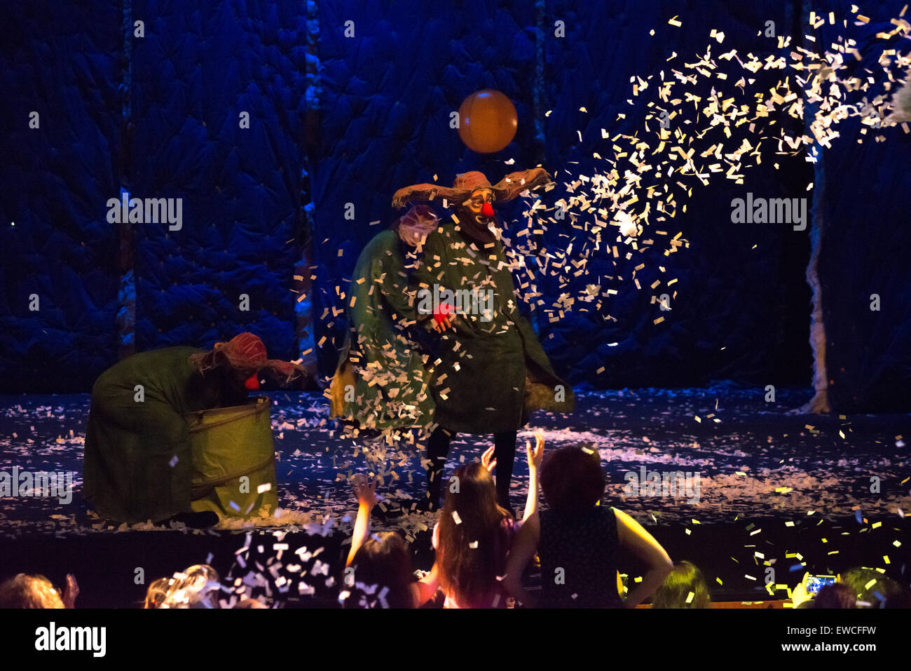 Slava's Snowshow au Tel Aviv Performing Arts Centre, à Tel Aviv, à l'OB 3 juin 2015. Banque D'Images