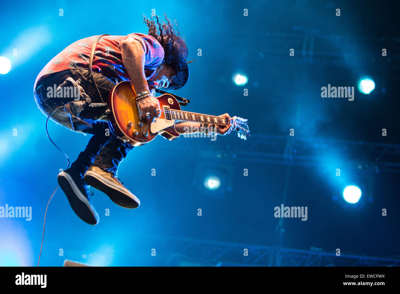 Slash ft. Myles Kennedy et les conspirateurs en concert au Festival Pinkpop 2015 en Pays-bas © Roberto Finizio Banque D'Images