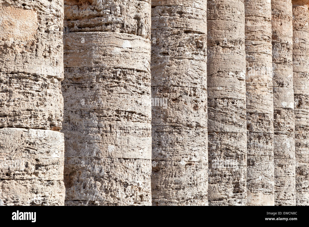 Colonnes du temple grec de Ségeste, en Sicile Banque D'Images