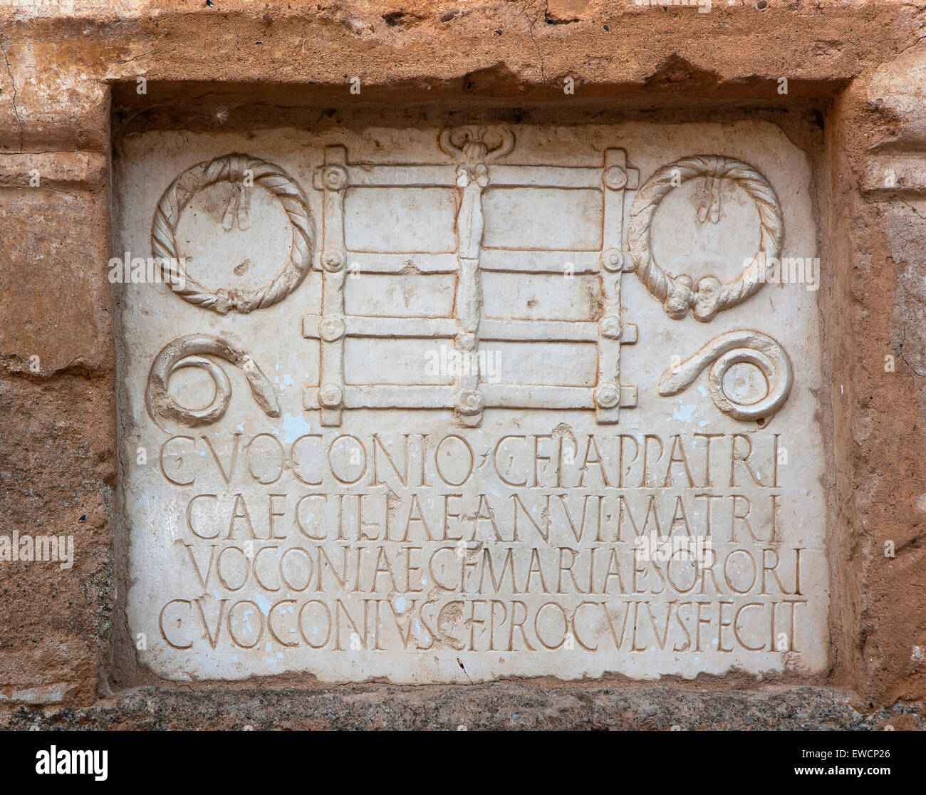 Pierre tombale dans le mausolée romain de l'Voconios, Columbarios, Merida, Badajoz province, région de l'Estrémadure, Espagne, Europe Banque D'Images
