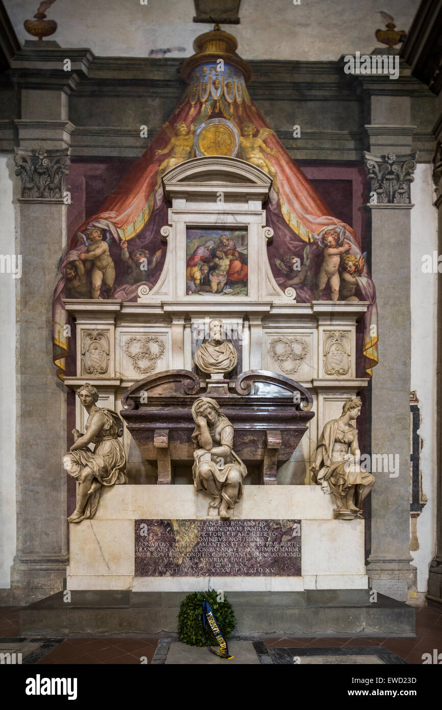 Tombe de Michelangelo Buonarotti, Basilica di Santa Croce, de la Basilique de la Sainte Croix, Florence, Italie Banque D'Images