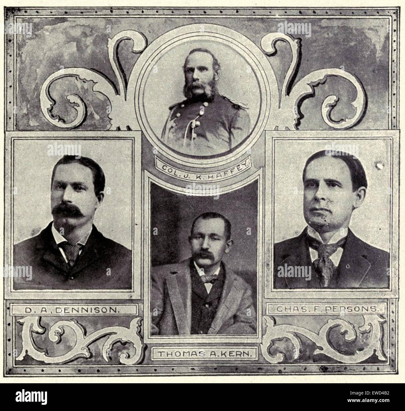 Cette photographie de 1902 capture D.A. Dennisson, T.A. Kern, C.F. Persons et J.K. Haffey, des personnages importants du début du XXe siècle. L'image offre un aperçu des individus et de leurs contributions au cours de cette période historique. Banque D'Images