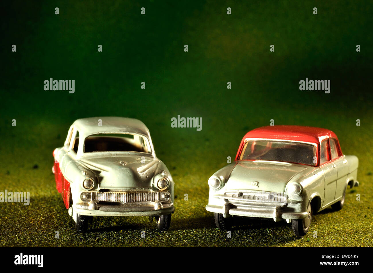 Vauxhall Cresta modèle Standard et 111 d'avant-garde en berlines studio Banque D'Images