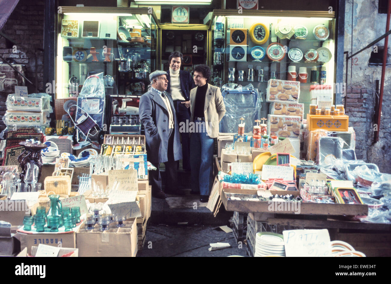 L'Italie, Campanie, Naples,junk-shop Banque D'Images