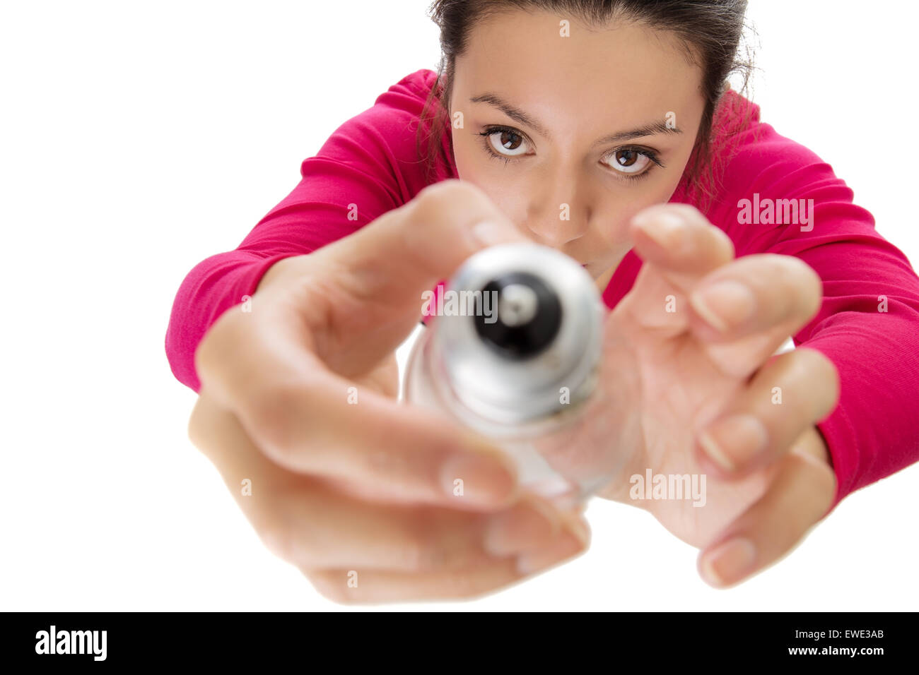 Femme changer une ampoule coup de birds eye view looking down Banque D'Images