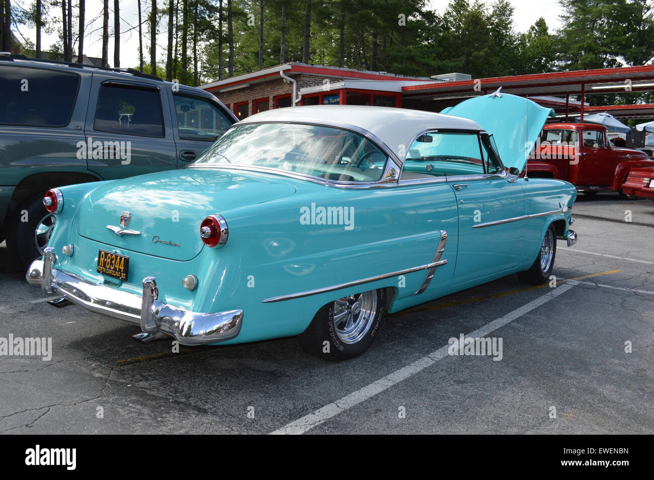 Une Ford 1953 hardtop deux portes. Banque D'Images