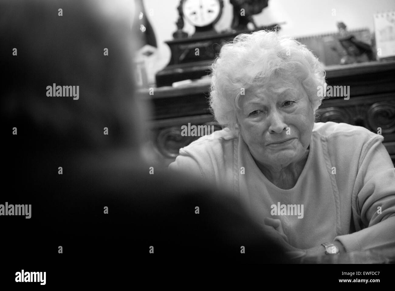 L'AIDE SOCIALE POUR PERSONNE ÂGÉE Banque D'Images