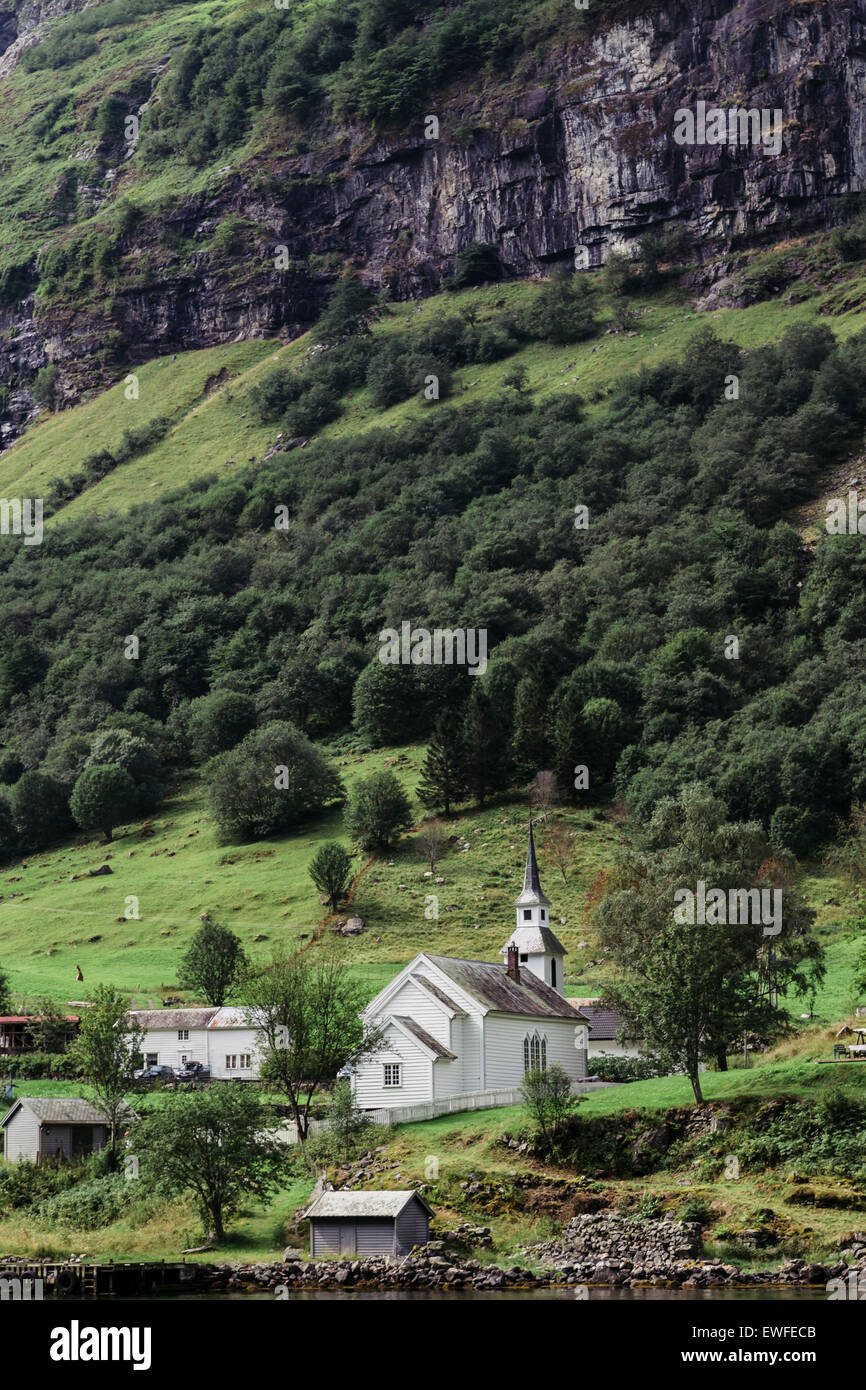 Bakka (église) Bakka kyrkje, Naeroyfjord, Sognefjord, Norvège Banque D'Images