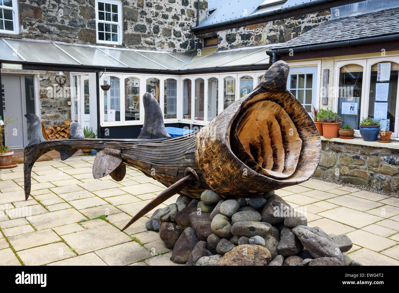 Sculture de requins pèlerins dans la nature, Art Sculpture Trail, Calgary Bay, île de Mull, Hébrides, Argyll and Bute, Ecosse Banque D'Images