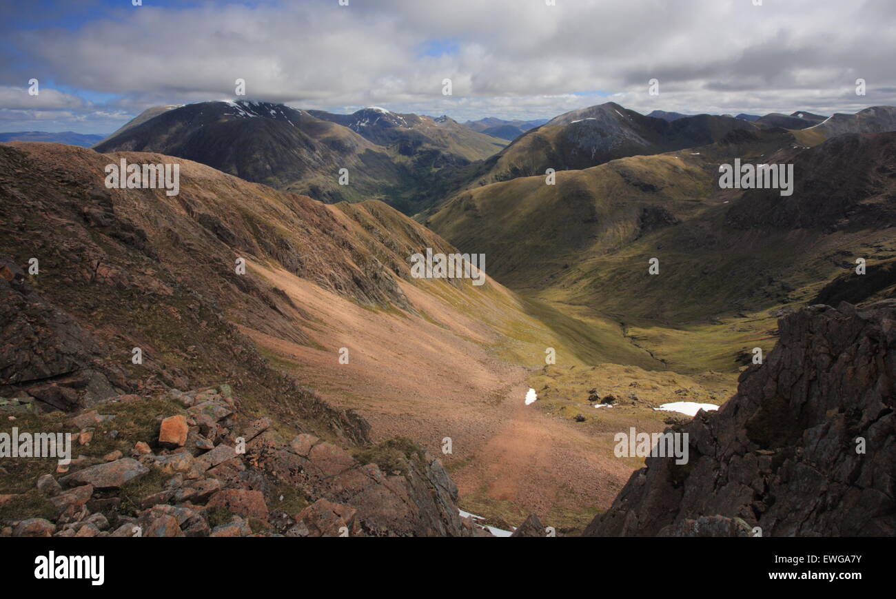 Le Ben Nevis de Mullach nan Coirean à Glen Nevis. Banque D'Images