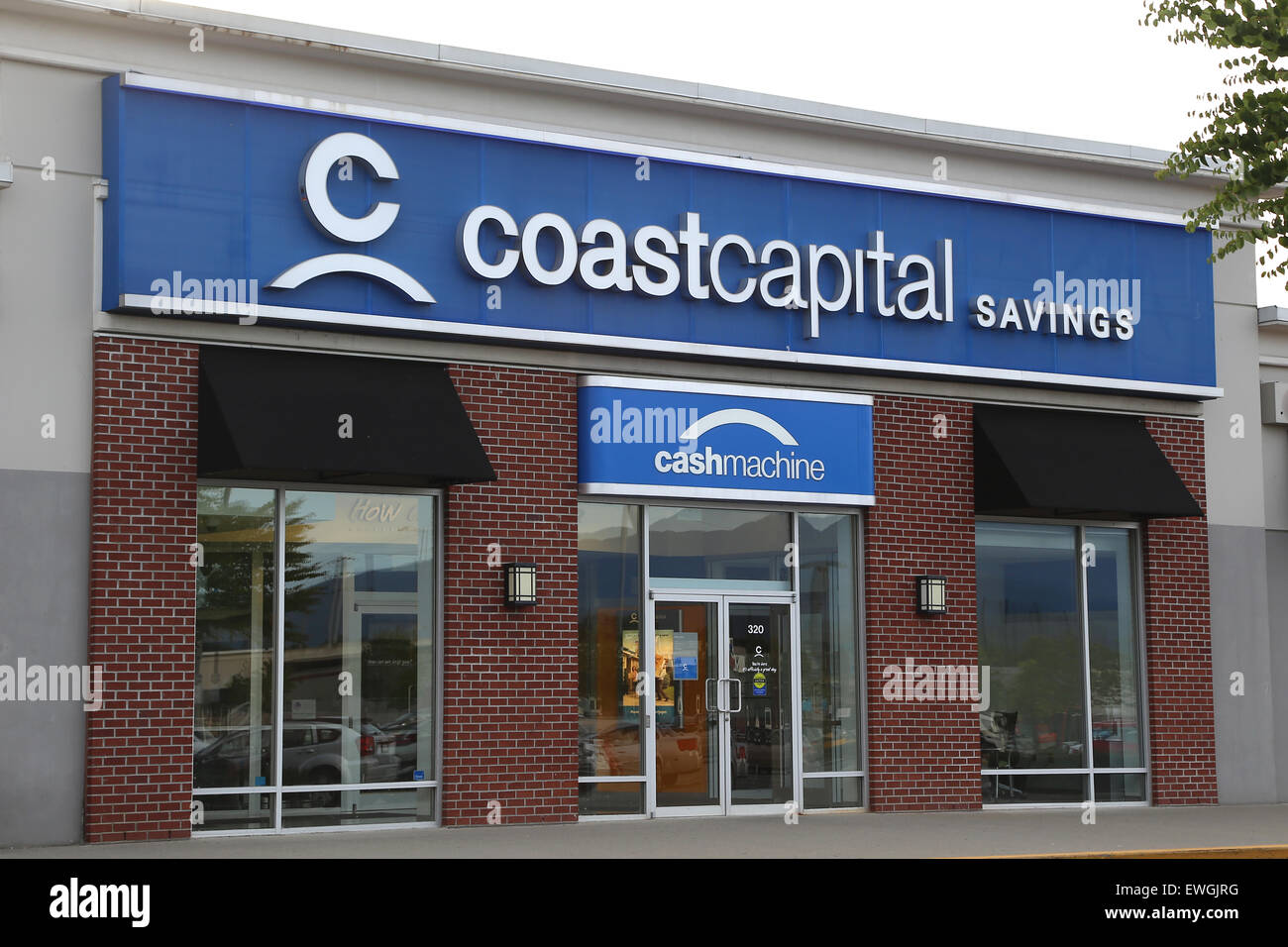 Pitt Meadows, BC, Canada - 16 juin 2015 : Coast Capital Savings Bank à Pitt Meadows Canada. Elle est le plus important crédit Banque D'Images