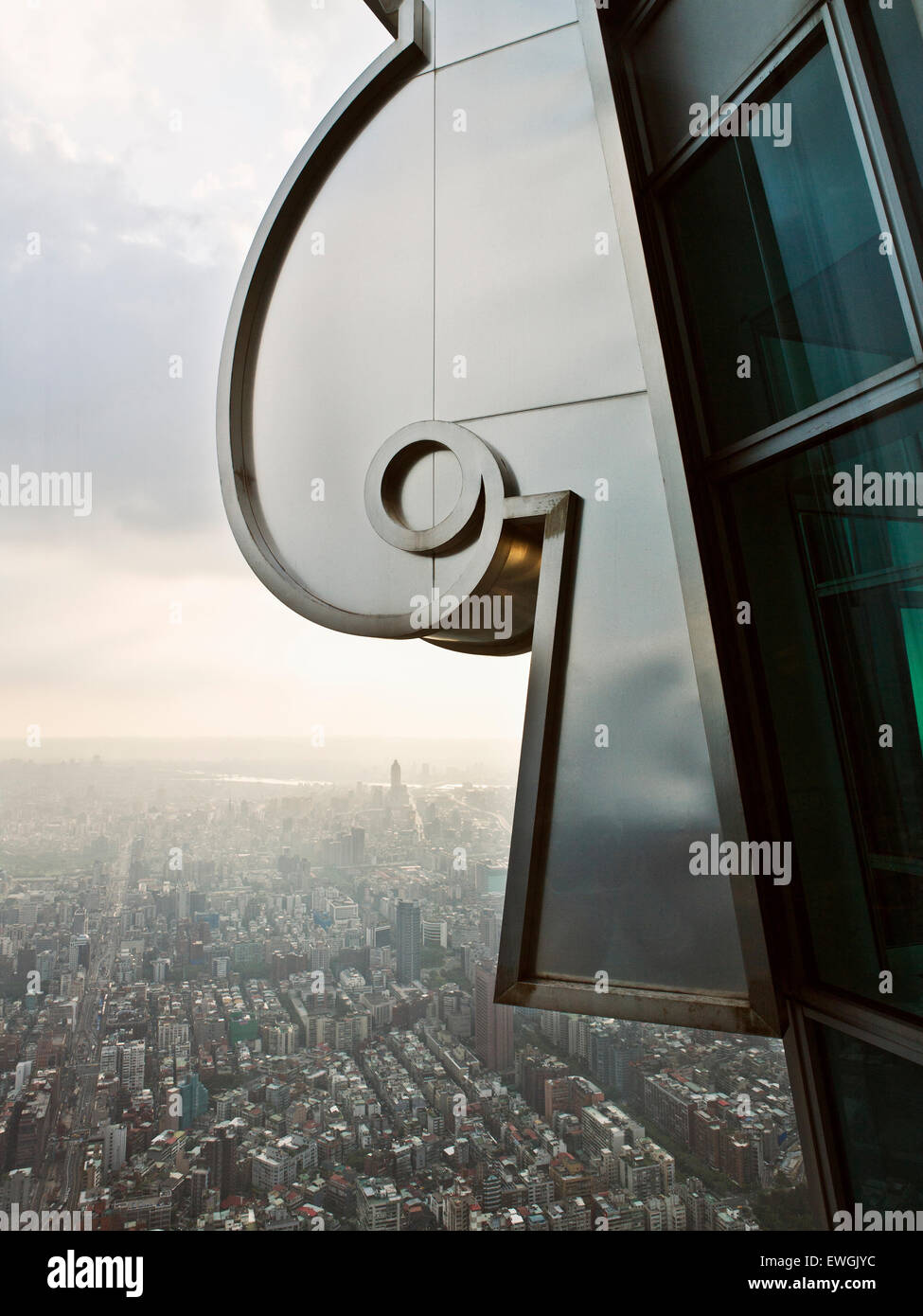 Avis de Taipei à partir de la 88e étage de Taipei 101. Taipei 101 est un 101-de-chaussée vue gratte-ciel situé à Taipei. Banque D'Images