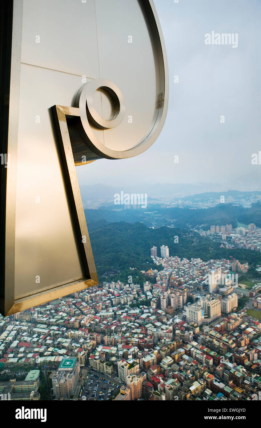 Avis de Taipei à partir de la 88e étage de Taipei 101. Taipei 101 est un 101-de-chaussée vue gratte-ciel situé à Taipei. Banque D'Images