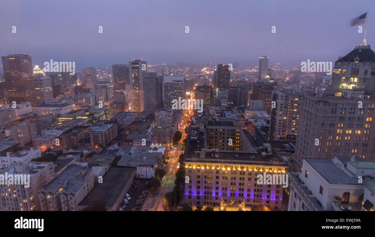 San Francisco Crépuscule de Nob Hill à la recherche du ci-dessus Banque D'Images