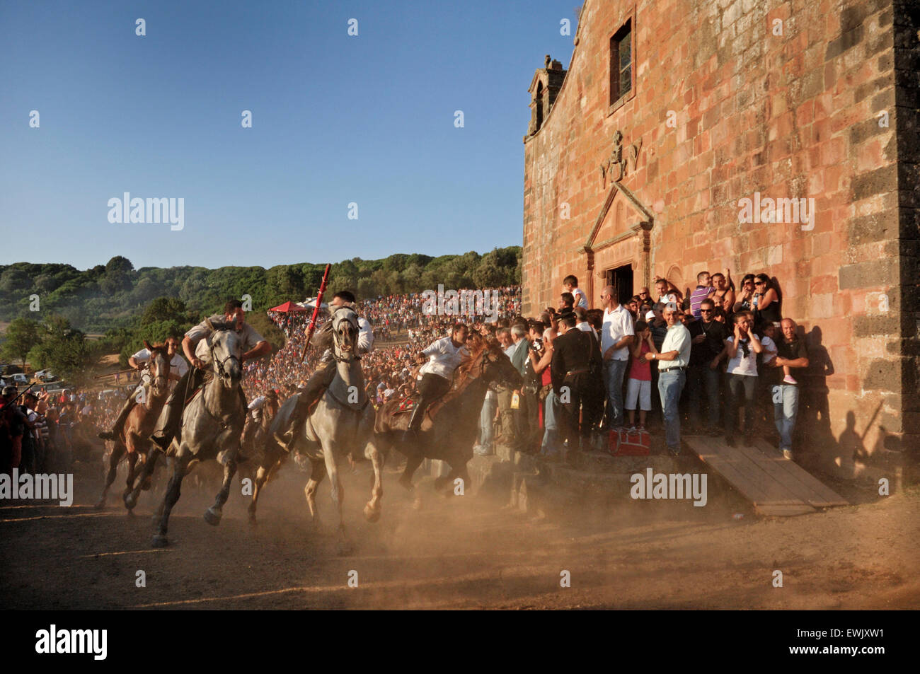 Sedilo,Sardaigne,Italie, 6/7/2013.Ardia célèbre course de chevaux traditionnelle ont lieu chaque année en juillet autour de l'église San Costantino Banque D'Images