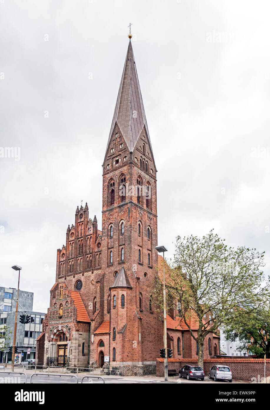 Saint Albani Eglise catholique romaine sur le coin de Adelgade et Albanigade à Odense au Danemark Banque D'Images
