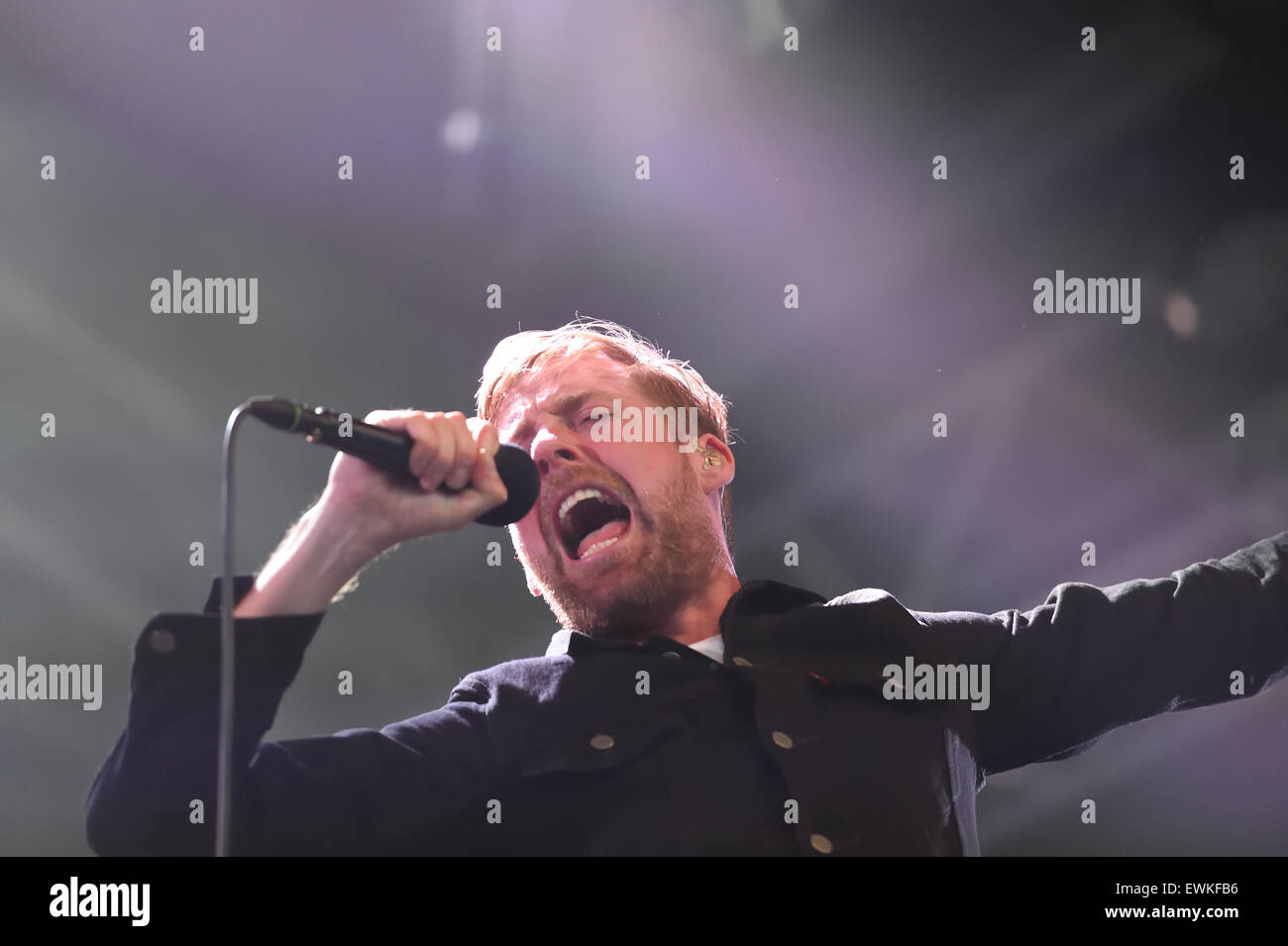 Ricky Wilson et le Kaiser Chiefs sur scène à Bristol Summer Series Juin 2015 Banque D'Images