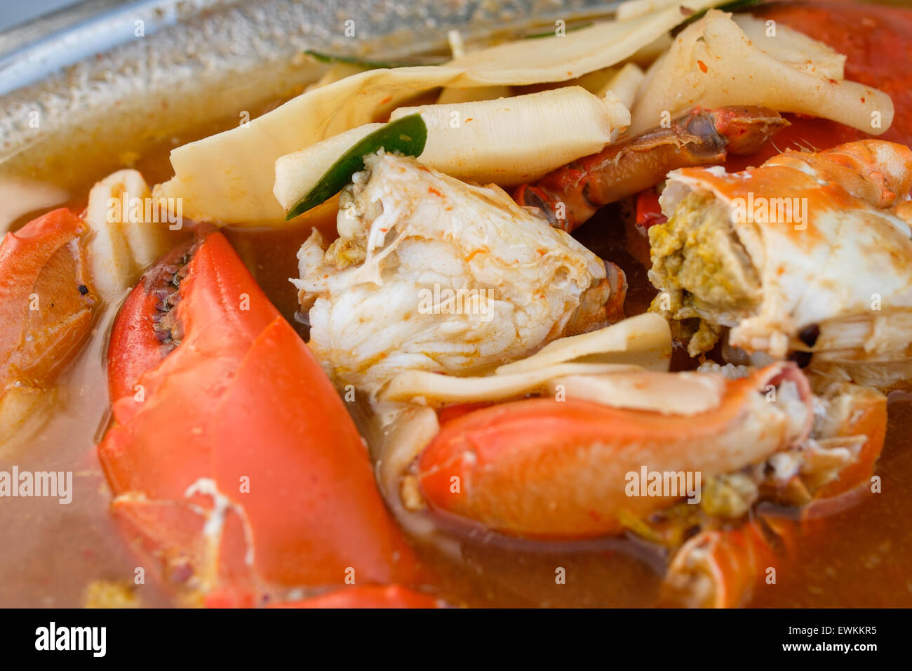 Curry de crabe épicé avec des pousses de bambou mariné Banque D'Images