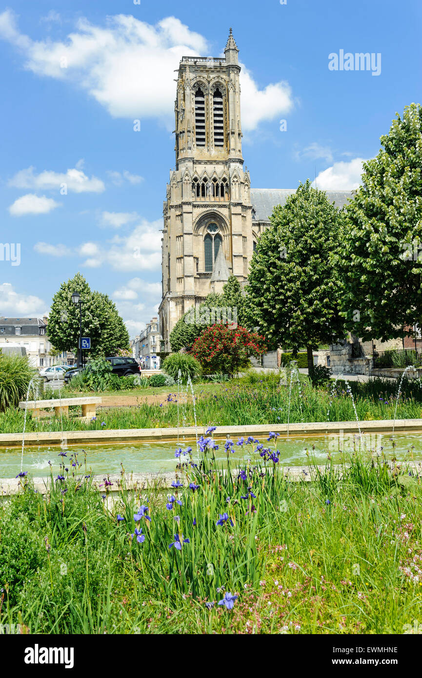 Basilique-cathédrale de Soissons Banque D'Images