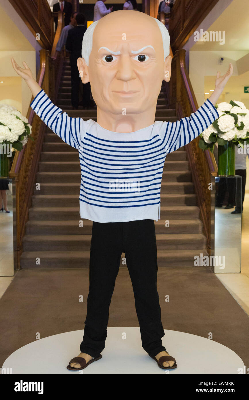Londres, Royaume-Uni. 29 juin 2015. Sans titre (sculpture) Picasso par Maurizio Cattelan, estimer GBP 1.2-1.8m. Christie's Londres réunit un line-up de 174 artistes de Francis Bacon à Sigmar Polke et Maurizio Cattelan à titre d'après-guerre et la vente d'Art Contemporain semaine (soirée vente aux enchères le 30 juin, jour 1 juillet 2015 Vente aux enchères). Banque D'Images