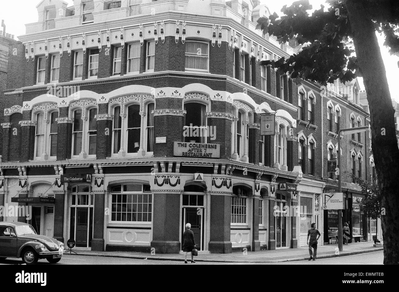 L'Coleherne après 7 Restaurant, Coleherne Road, Earls Court, London, SW7, 11 septembre 1971. Banque D'Images