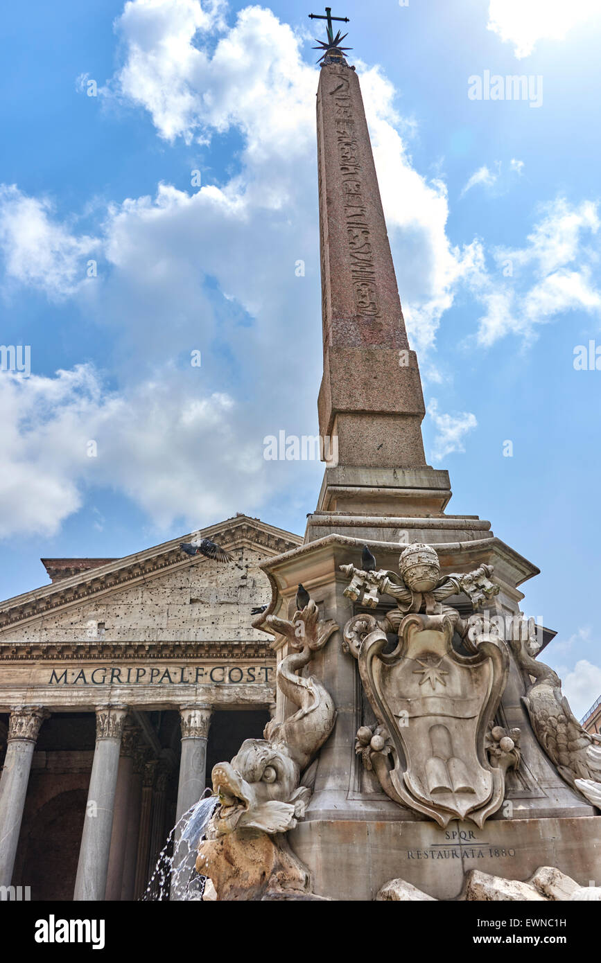 Le Panthéon est un bâtiment à Rome, en Italie, sur le site d'une ancienne construction commandé par Marcus Agrippa Banque D'Images