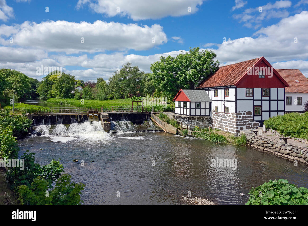 Vandmølle sæby (moulin à eau) sur Glamsbjerg Å (rivière) dans le Jutland Danemark Sæby Banque D'Images