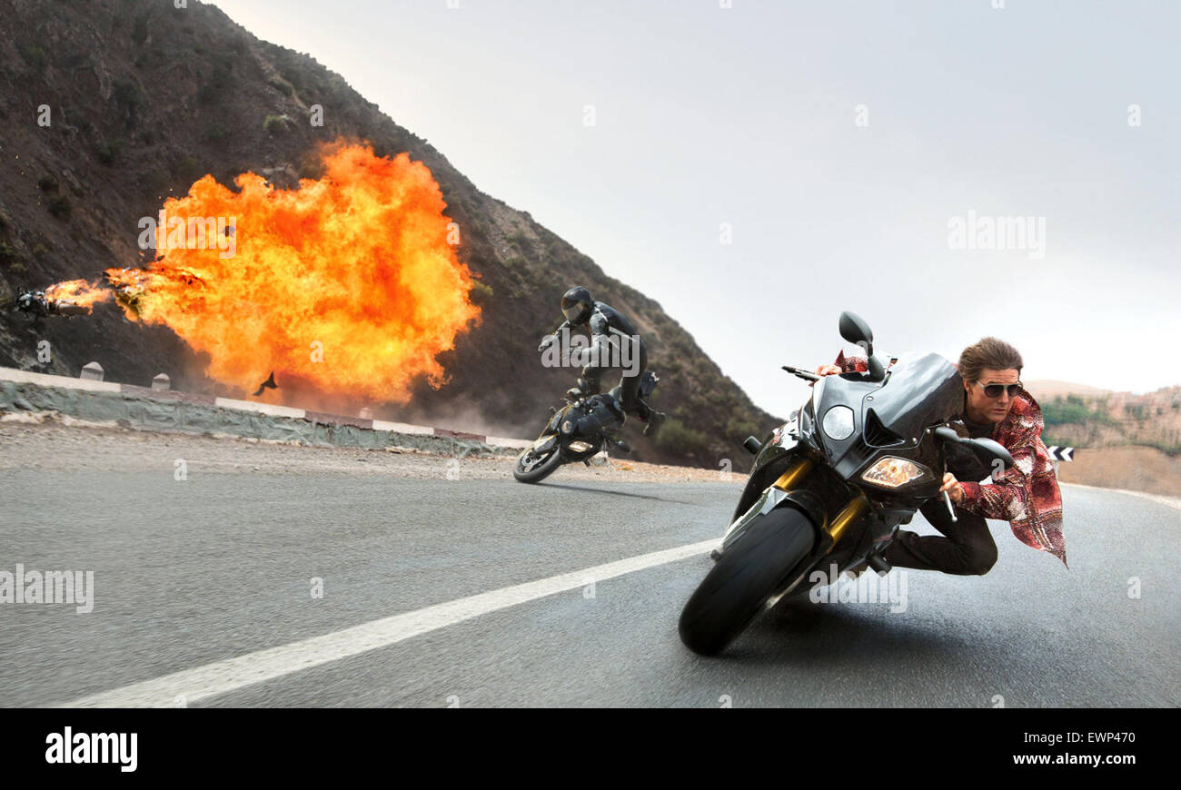 Mission : Impossible - Rogue Nation est d'une prochaine action américaine 2015 spy film écrit et réalisé par Christopher McQuarrie. Cette photo est pour un usage éditorial uniquement et est l'auteur de la société film et/ou le photographe attribué par le film ou la société de production et ne peut être reproduite que par des publications dans le cadre de la promotion du film ci-dessus. Un crédit obligatoire pour l'entreprise de film est nécessaire. Le photographe devrait également être portés lorsqu'il est connu. Banque D'Images