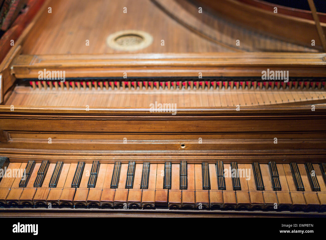 Un instrument à clavier, Musée des Instruments de musique, Bruxelles, Belgique Banque D'Images