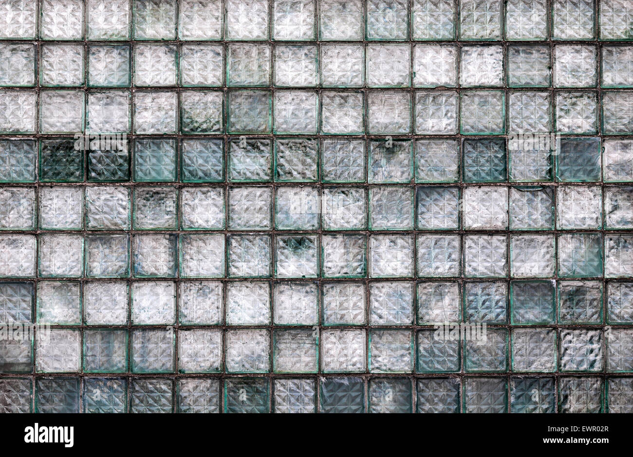 Bloc de verre old weathered wall background Banque D'Images