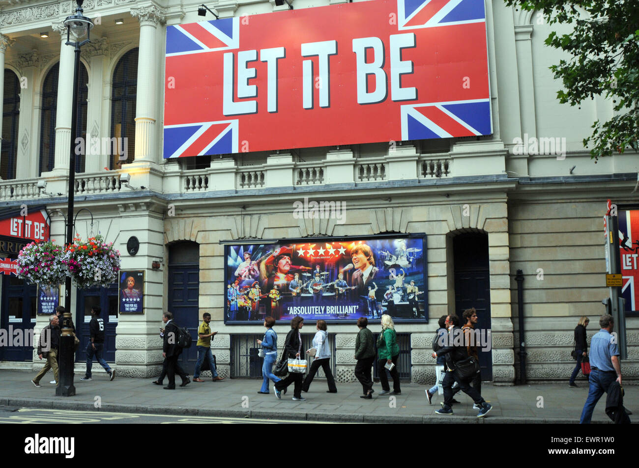 London,UK,2014.Garrick Theatre Charing Cross Road,production West End Beatles Let It Be tribute show avec en vedette 40 leurs chansons. Banque D'Images