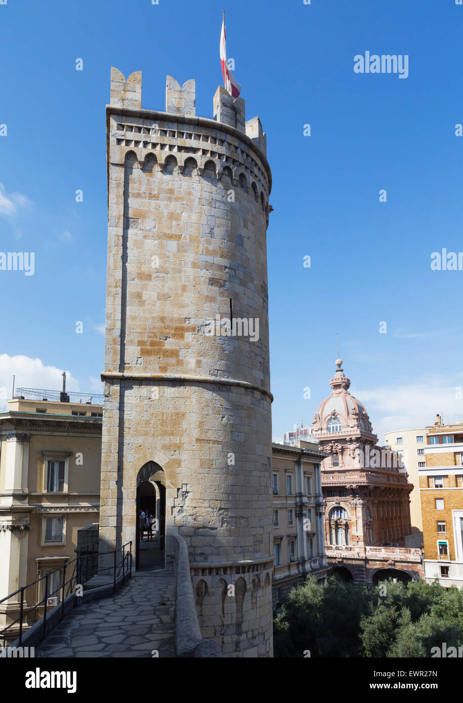 Gênes, Ligurie, Italie. Porta Soprana, l'Est de l'accès à la ville. Banque D'Images