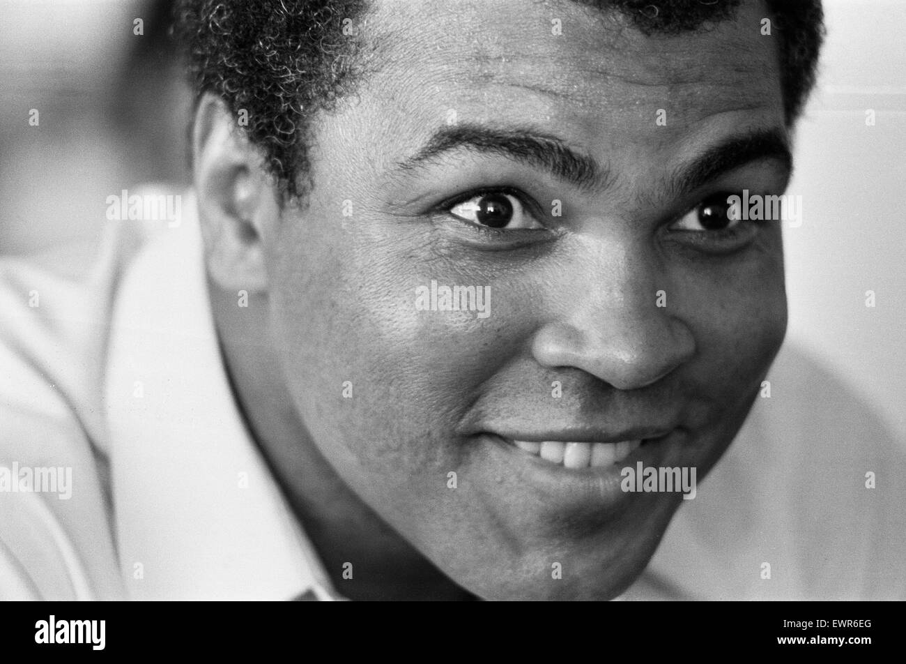 Muhammad Ali, ancien champion poids lourds aux Bahamas pour sa lutte avec Trevor Berbick. 17 Novembre 1981 Banque D'Images