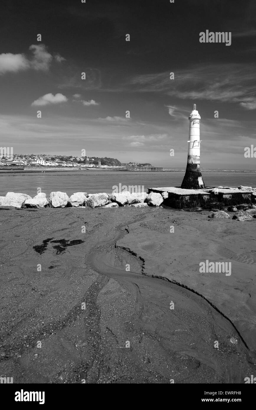 Shaldon phare, également connu sous le nom de Phillip Lucette balise. Vu ici à marée basse. Banque D'Images