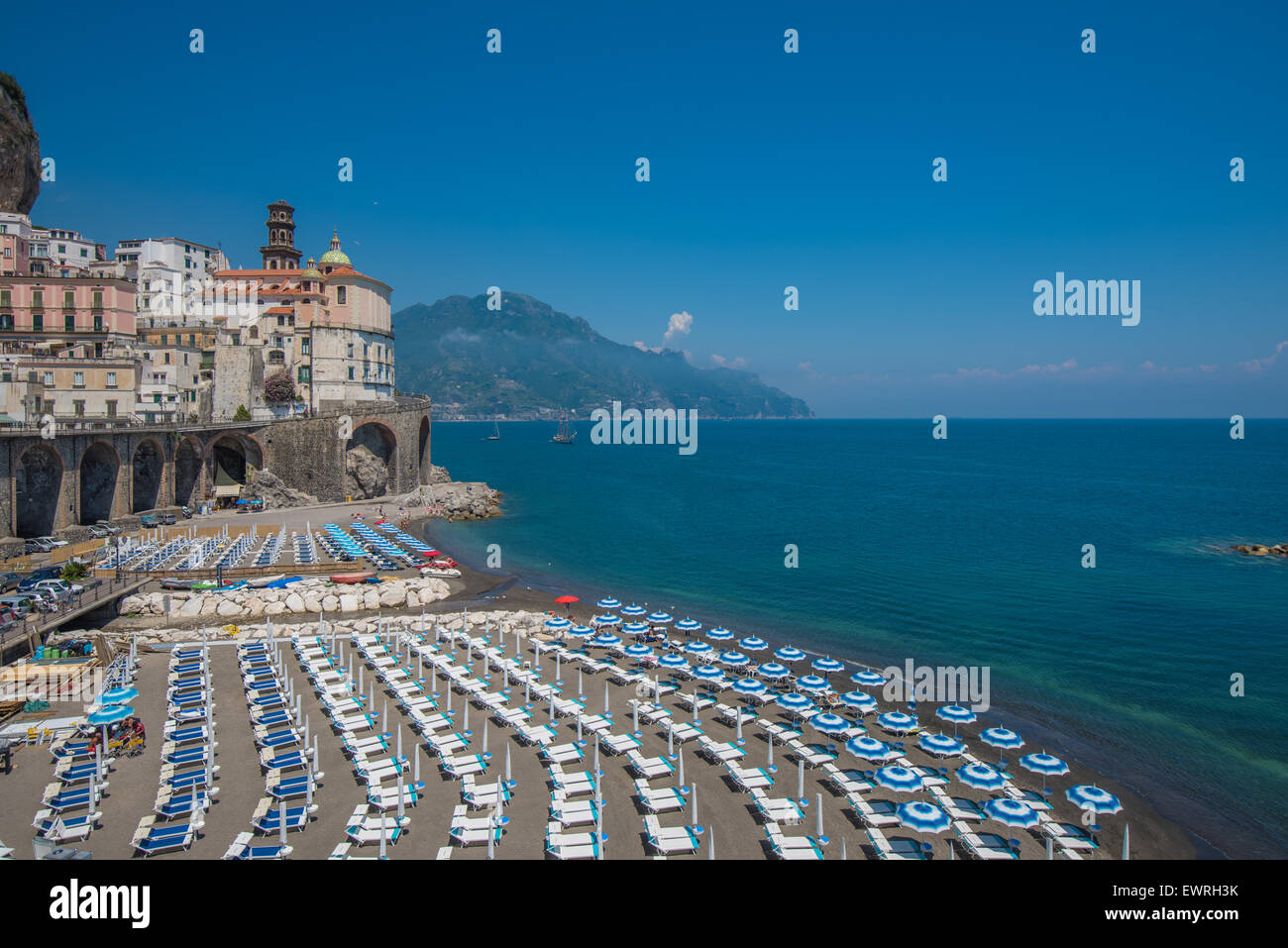 Vue panoramique de l'Atrani, Côte Amalfitaine, Italie Banque D'Images