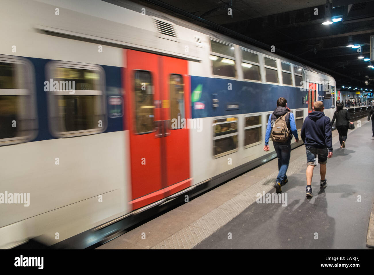 Double-decker train, Paris. Banque D'Images