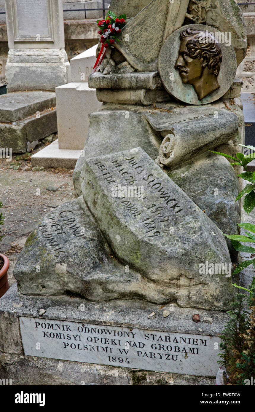 Le tombeau vide de Juliusz Słowacki (1809-49) au cimetière de Montmartre à Paris. Banque D'Images