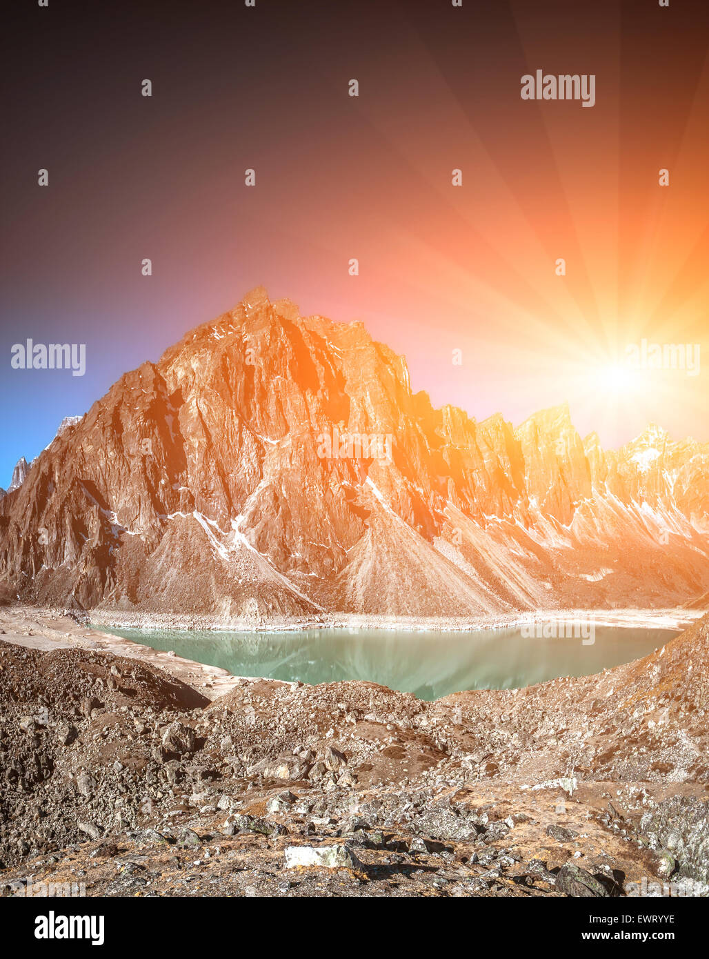 Magnifique paysage de montagne Banque D'Images Magnifique paysage de montagne Banque D'Images