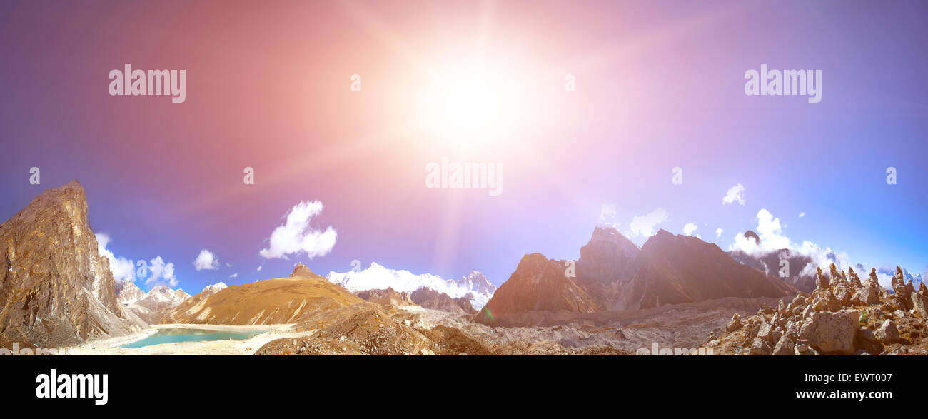 Magnifique paysage de montagne Banque D'Images Magnifique paysage de montagne Banque D'Images