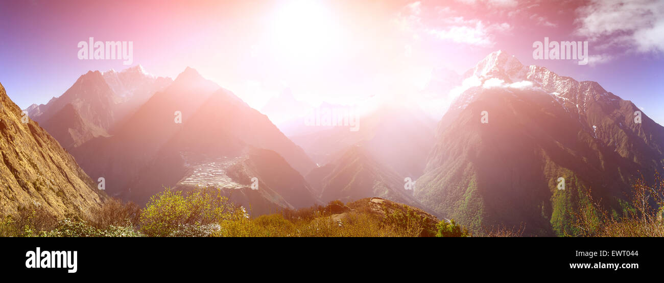 Magnifique paysage de montagne Banque D'Images Magnifique paysage de montagne Banque D'Images