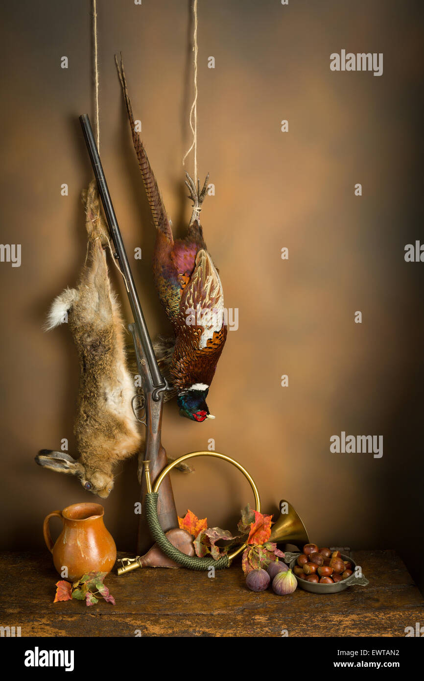 Automne Nature morte avec des produits de la chasse, le faisan et lièvre Banque D'Images