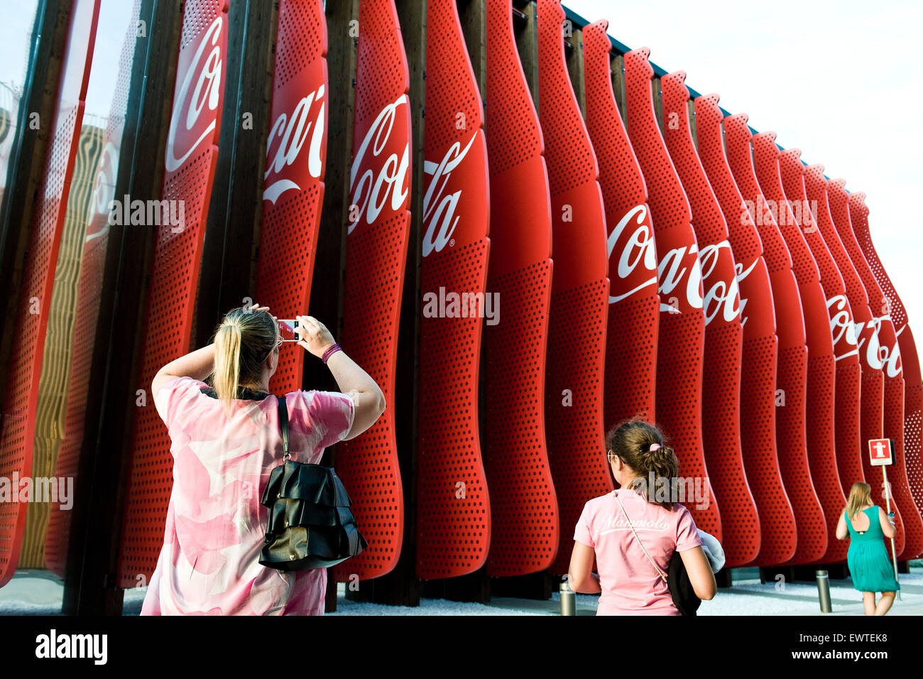 Italie, Milan, EXPO 2015, Coca Cola pavillion Banque D'Images