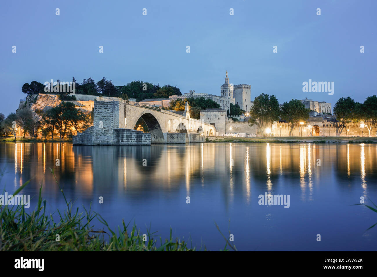 Avignon, Pont St Bénézet, pont, Palais des Papes, bouche du Rhone, France Banque D'Images