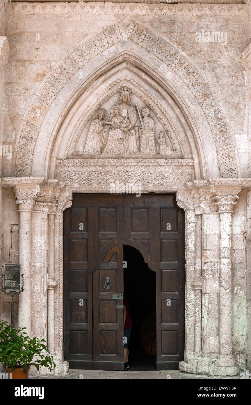 Gargano Pouilles Monte S. Angelo grotte Sanctuaire de l'église Saint Michel Archange Banque D'Images