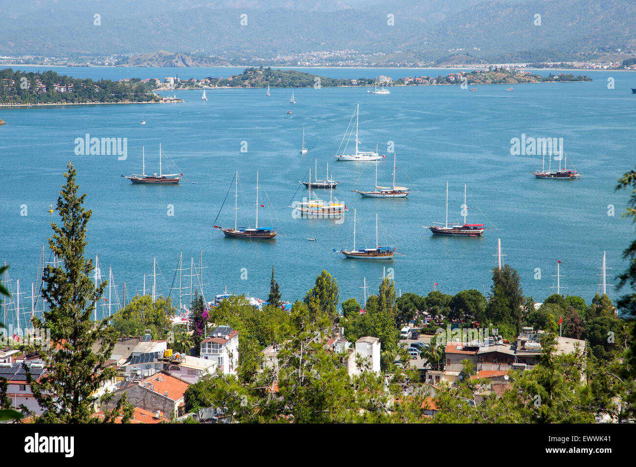 Vue sur la baie de Fethiye dans la province de Mugla, Turquie, 2015 Banque D'Images
