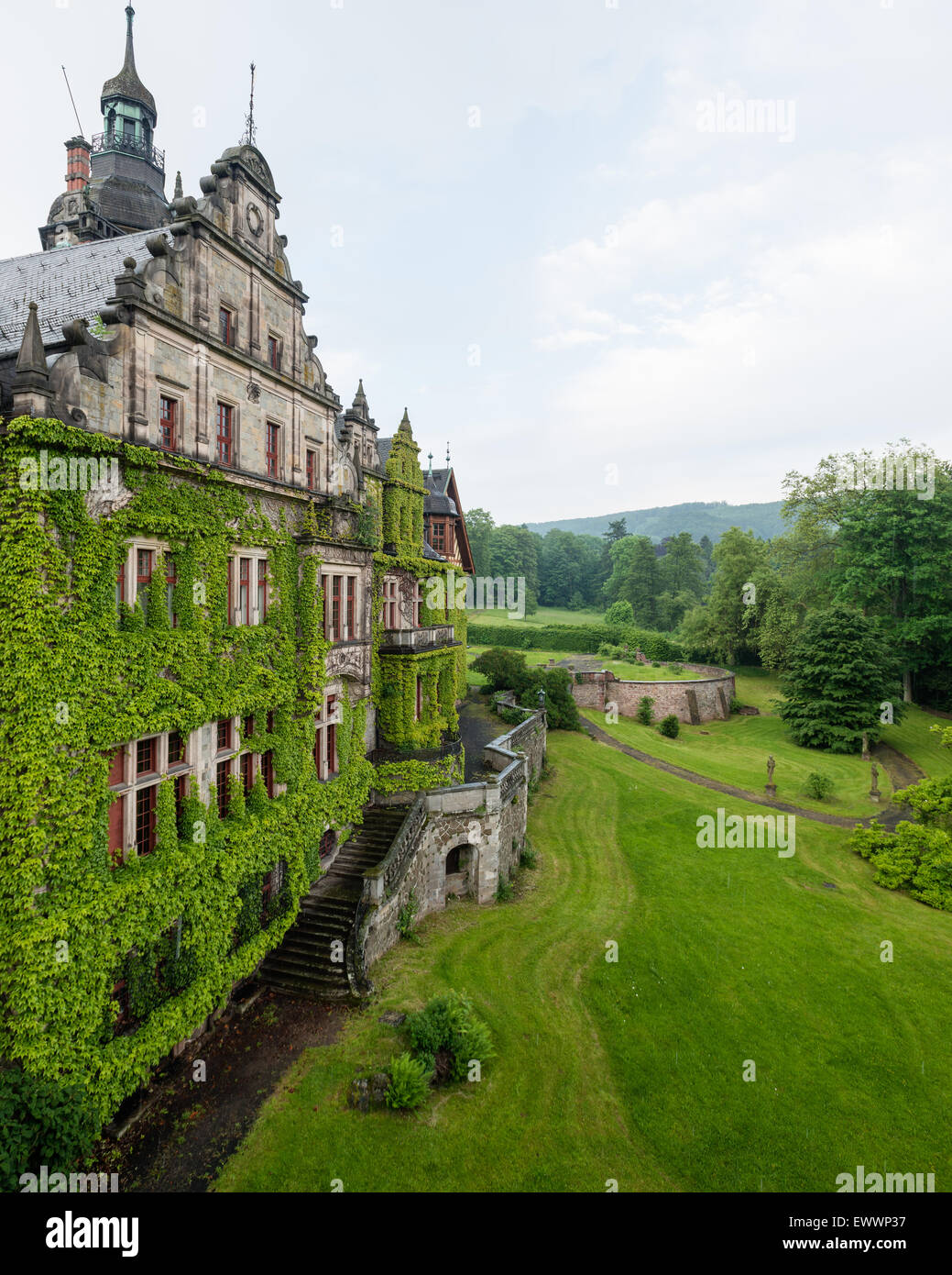 La façade extérieure de l'imposant château de Ramholz Banque D'Images